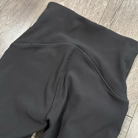 SPANXshap e Booty Boost black ribbed
7/8 Leggings xs - Picture 10 of 10